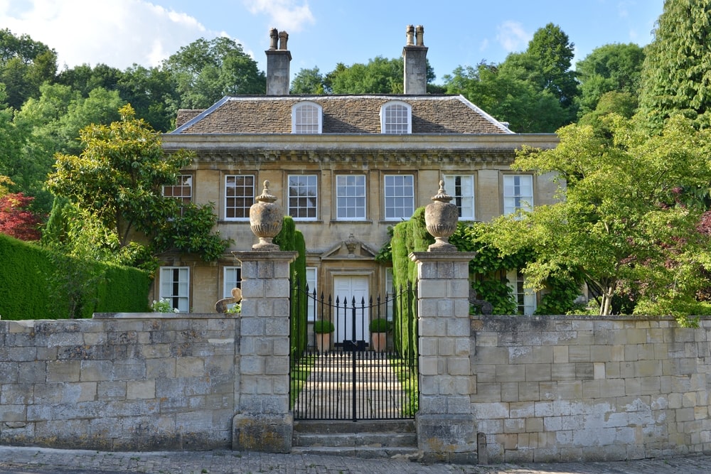 A £3.8m Loan To Refinance Existing Debt on a UK Property
