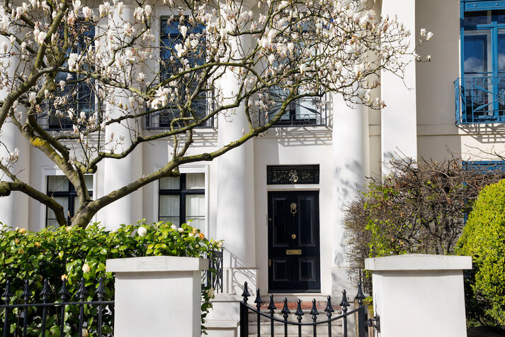 When (U)HNWI Need Quick Access to Liquidity: What do Private Client Advisors Need to Know?