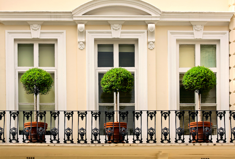 €12.025 million international bridging loan