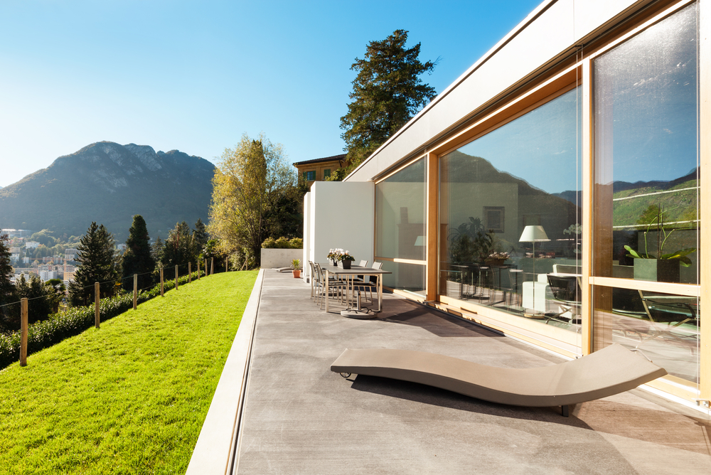 Short-term loan to allow time to sell a finished project